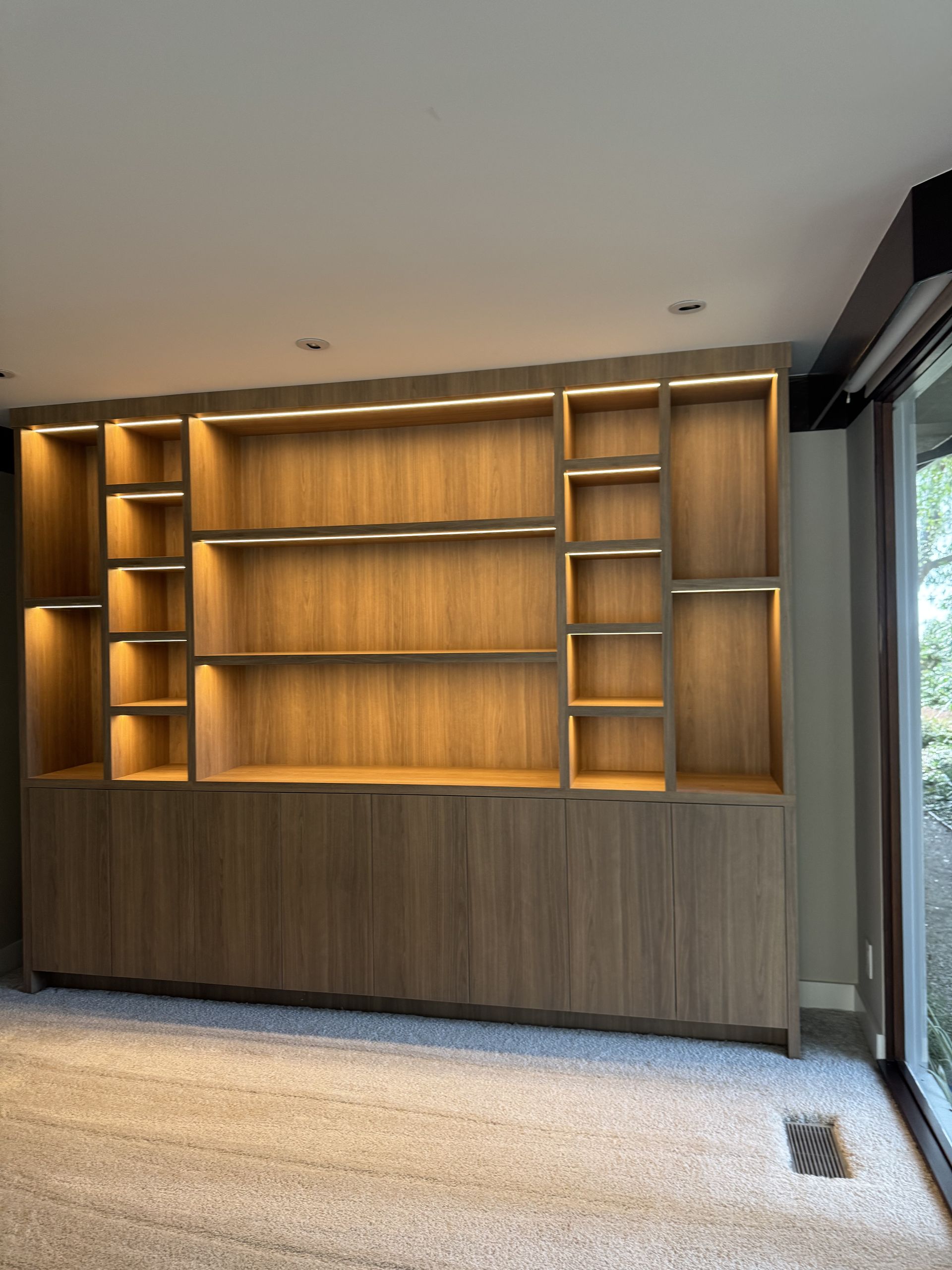 LED Guys electrical work La Canada Flintridge CA